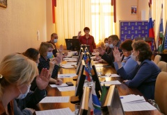Депутаты Камышловского района заслушали бюджетное послание главы района Евгения Баранова 
