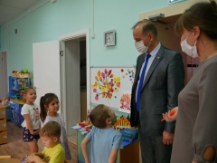 Глава района Евгений Баранов с проверкой посетил Баранниковский детский сад