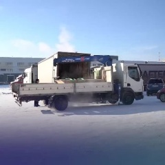 Свердловская область направила очередные 20 тонн гуманитарной помощи в зону СВО. Об этом сообщил губернатор Денис Паслер